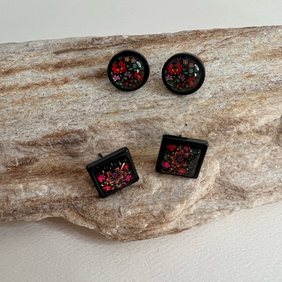 Classic Round & Square Stud Earrings - Black and Floral Stud Earrings - Picture 3 of 13